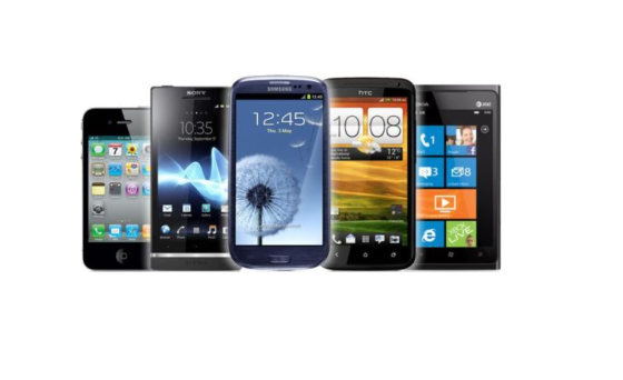 CONCIENCIA DIGITAL: Los smartphones, cada vez más presentes en nuestra vida diaria
