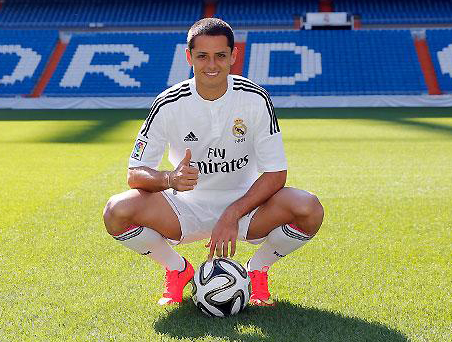 DE LA PATADA: Chicharito, un personaje con ángel