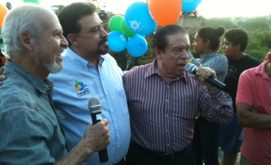 EN ZAPOPAN: UN PUENTE LIBRE DE GOBIERNO Y DE PARTIDOS