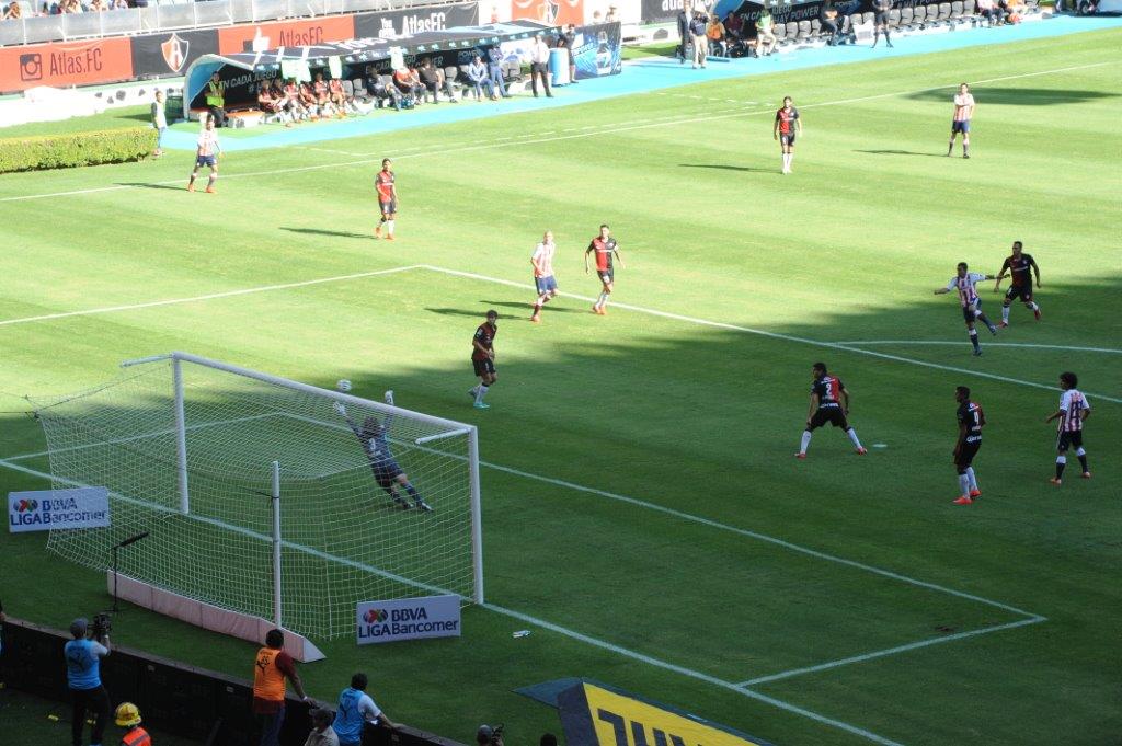 cayo el primero estadio Jalisco