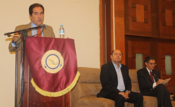 INCAPACIDAD PARA RESOLVER EL GRAVE PROBLEMA DEL AGUA