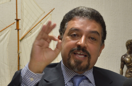 Presenta Carlos Lomelí iniciativa de semaforización de los alimentos