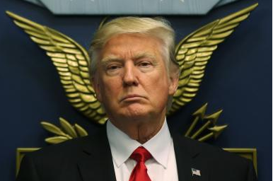 LOS HOMBRES DEL PODER: TRUMP Y LA LEY DEL PUÑETAZO
