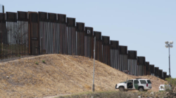 ANÁLISIS: ¿Con tantos desatinos, por qué ganó Trump?