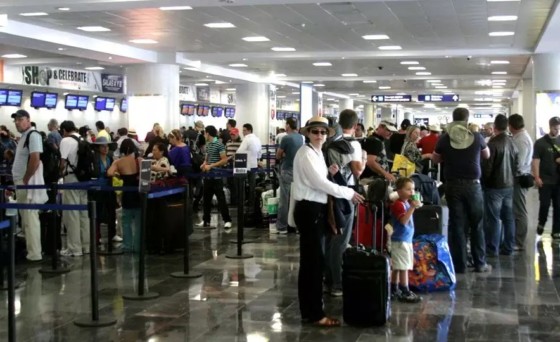 Crítica Constructiva: TUA, robo de aerolíneas
