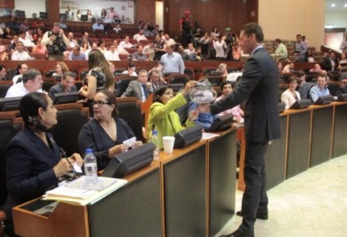 Se prevé nueva alianza PRI-MC para aprobar ley anticorrupción