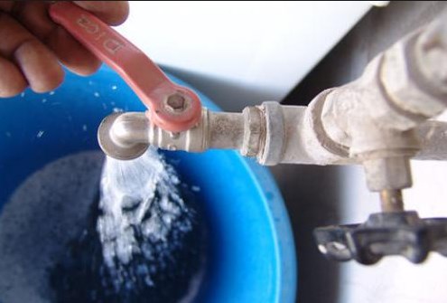 Agenda Política: Revaloremos el agua