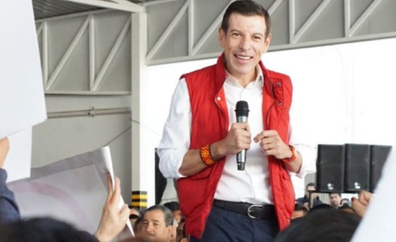 Luchas Sociales: Un candidato atípico