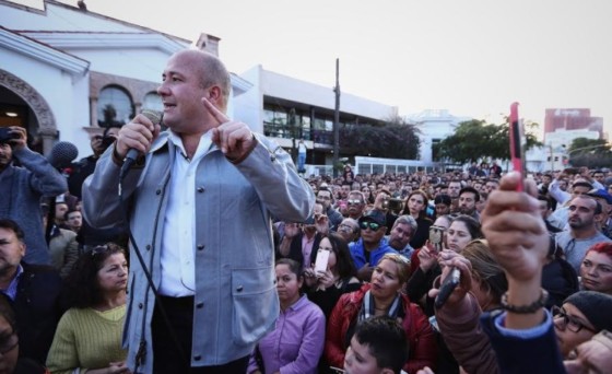 Alfaro registra precandidatura a gobernador: Pide una segunda oportunidad; dice que puede ganar solo y no hará alianza con el PAN ni con el PRD