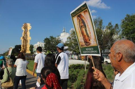 El choque entre política y religión: Trazan cruz en Guadalajara en la sexta protesta contra El Sincretismo