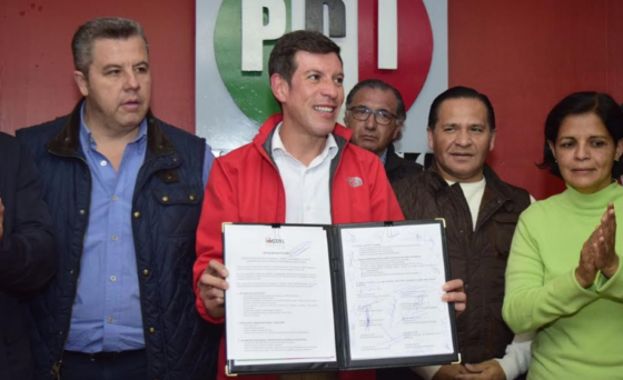Firman convenio: Línea 4 y Peribús, pactan Castro y candidatos del PRI