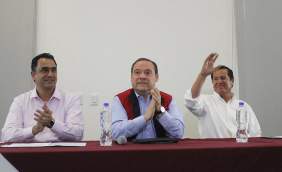Entrevista a Alberto Uribe: “Mi prioridad y chamba es que López Obrador gane Jalisco”; en dos encuestas AMLO lidera en el estado y en Nuevo León