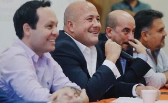 Luchas Sociales: Gobernador sin partido