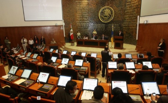 Los caminos de la refundación de Jalisco: La alianza del alfarismo con el panismo en la LII Legislatura