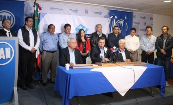 Elección en el PAN Jalisco: Los ex gobernadores FRA y ACJ brindan apoyo a César Madrigal; ofrece poner diques a “refundación” de Alfaro