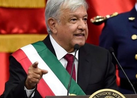 Inicia la era de López Obrador: Ofrece un cambio de régimen mas que un cambio de gobierno